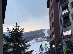 -中旅松花湖滑雪场