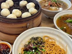 -佬钱湾仔(衣裳街店)