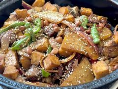 -老钟家烤羊排·敦伊阁清真餐厅胡羊焖饼