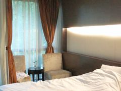 -上海怡沁园度假酒店