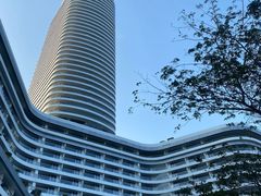 -瑰丽酒店·海吧·天际下午茶·现场DJ·天台酒吧