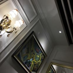 -变画·发型STUDIO