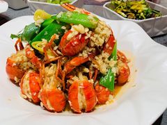 蒜香小龙虾-虾胡闹龙虾馆(湄南河店)