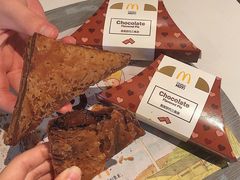 黑黑好巧三角派-麦当劳(铜锣湾店)
