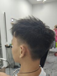 -藤野造型烫染·漂发