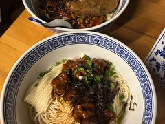 -沪西老弄堂面馆(定西路店)