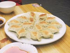 -周家大连水饺(美专校街店)
