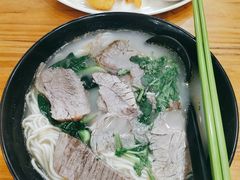 -志权牛肉面(灵山路店)