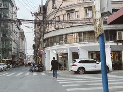 -梅记大块头爆鱼店(乍浦路店)