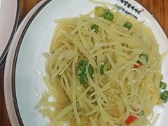 -圣夜东北菜烧烤·夜宵·小龙虾(胥江路店)