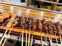 -哈尔滨小酒馆·鲜肉现穿自助烧烤(康新花园店)