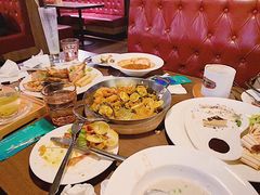 -拉亚汉堡经典餐厅(商城路店)