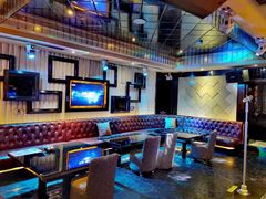 -音乐在线主题氧吧KTV(佳宁娜广场店)