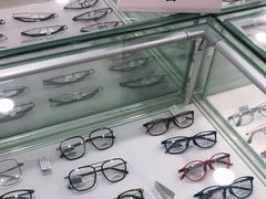 -发茂眼镜·蔡司依视路镜片(镇坪路店)
