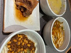 -大师兄·手工面·西北菜(南沙万达广场店)