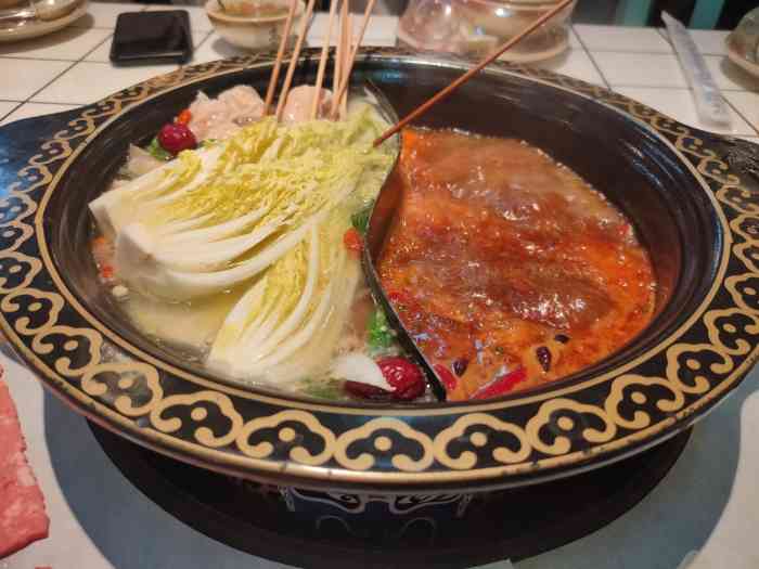 高个子麻辣烫火锅城(六一广场店)