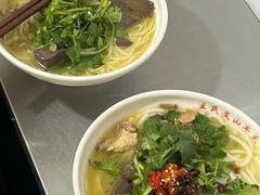 -文山荷鲜居(翠湖店)