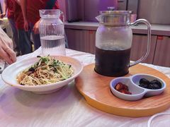 -肥肥虾庄·金牌油焖大虾(首义路店)