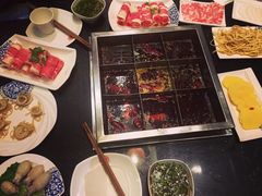 -百年川椒重庆老火锅(光谷店)
