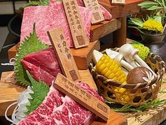 -山川小町·极番烧肉(新地假日广场店)