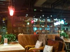 -reading cafe瑞汀咖啡(新华路店)