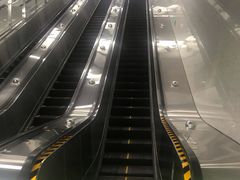 -红土地(地铁站)