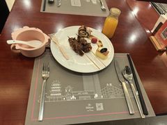 -元一希尔顿酒店·鲜切牛肉火锅禅自助餐厅