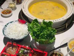 -领鲜天下·焗海鲜·花胶鸡(天目里店)