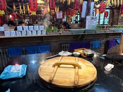 -鱼窝棚柴火铁锅炖(富山屯店)