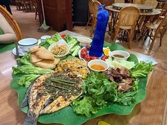 -沐毫傣泐云南菜孔雀宴•手抓饭傣味烧烤(曼听公园店)