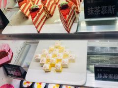 -领鲜活海鲜榴莲自助火锅(东门店)