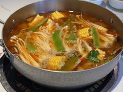 -七欣天香辣蟹火锅(闵行浦江欢乐颂店)