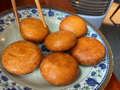 红糖锅盔-炉小二铜锅牛蛙•川湘菜(三里屯店)