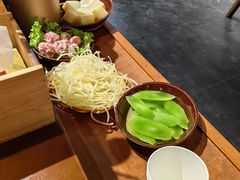 -黔有有贵州酸汤夺夺粉火锅(五味十字店)