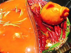 小Kitty鸳鸯锅-渝大龙重庆火锅(温泉月亮湾店)