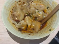 红汤抄手-协茂森老钟家(龙湖滨江天街店)