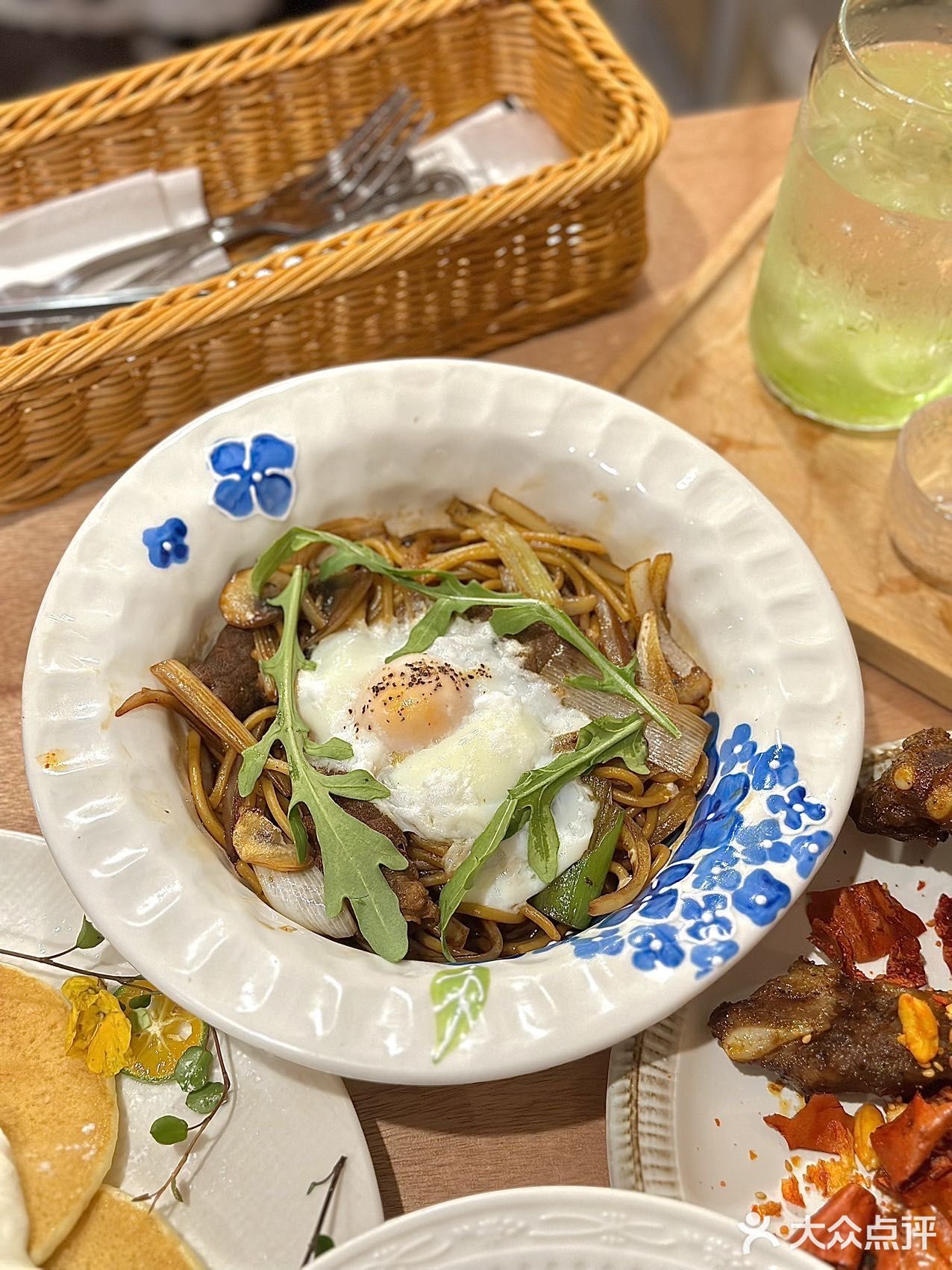 我愿称之为深圳宝安坠有情调的西餐咖啡厅🍴 