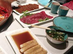 -墨居上隐·院子里火锅(峨眉店)