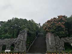 -遵义红军烈士陵园(凤凰山公园)