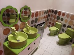 -小门牙好性格托育(北外滩中心)