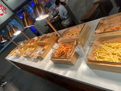 -言玖鲜火锅串串披萨自助(益田假日店)
