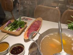 -左庭右院鲜牛肉火锅(七宝领展广场店)