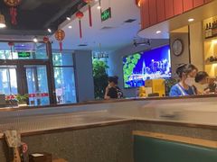 大堂-兴蓉合川湘私房菜巫山烤鱼(人大店)