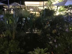 -墨居上隐·院子里火锅(峨眉店)