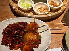 -包整·丝娃娃(一览甲秀楼风景店)