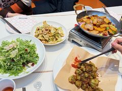 -阿瓦山寨·湘菜现炒·剁椒鱼头王(咸阳总店)