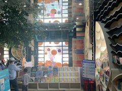 -钟书阁(松江泰晤士小镇店)