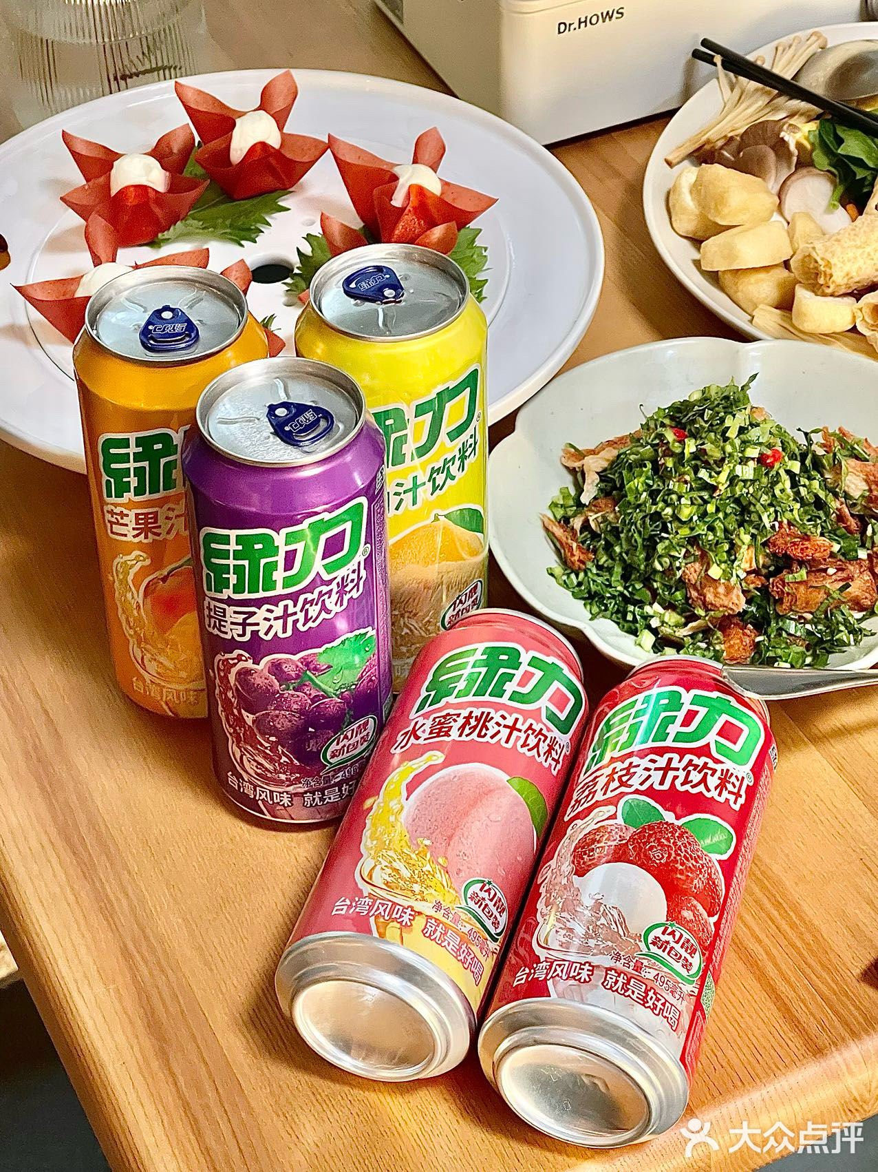 打开易拉罐果香四溢，入口也是清爽无比，真的横扫油腻