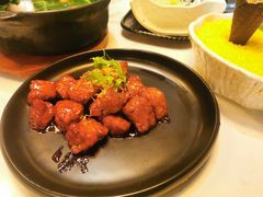 红酒泡沫牛仔粒-荟廷·晶萃(陆家嘴尚悦湾店)