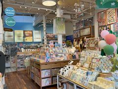 -猫的天空之城概念书店(杭州南宋御街店)